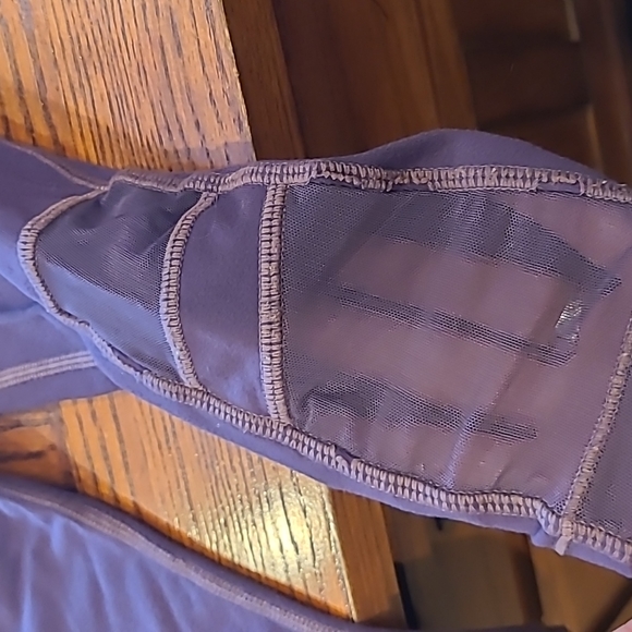 Athleta girl running tights. Capri. - Picture 6 of 6